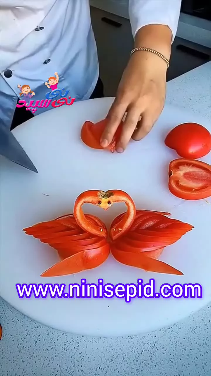 تزئین گوجه به شکل قو