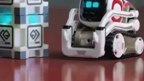 ربات کوچک Anki Cozmo - یکی از بهترین اسباب بازی های تکنولوژیکی در سال 2016