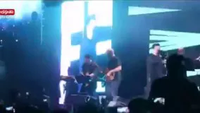 بمب گذاری خواننده سرشناس ایرانی در اولین کنسرتش بعد از چهار سال ممنوع الکاری!