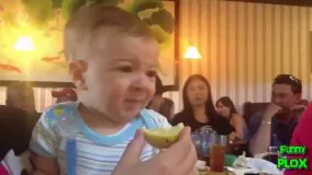 لیمو خوردن بچه ها 