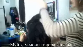زن تاجیکستانی موی 2 متری اش را 1000 دلار فروخت