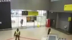 حرکت عجیب و خنده دار جوان روس در فرودگاه