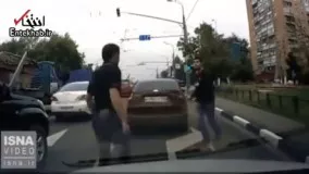 فیلم/ درگیری راننده‌های بی‌اعصاب در خیابان!
