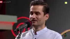  اجراى آهنگ "اى ایران" توسط پویا امینى در خندوانه 