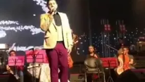 عذرخواهی احسان خواجه امیری از آزاده نامداری در کنسرت دیشب تهران