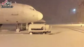 فیلم/ برف در فرودگاه امام خمینی و نمایی از ایرباس A320