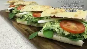 ساندویچ مرغ سبز 