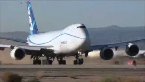 دانلود New Boeing 747-8 undergoes extreme testing