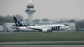Insane LOT Boeing 737 MAX 8 Low Pass and landing | SP-LVA
