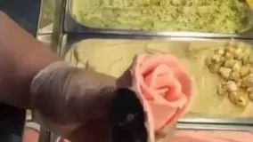 طرز تهیه گلی زیبا با بستنی