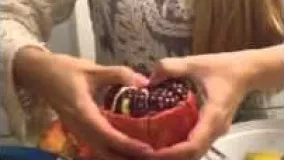 How to peel a pomegranate like a Pro - پوست گرفتن انار شب یلدا