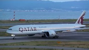 Qatar Airways Boeing 777-300ER A7-BAL Landing and Takeoff 【KIX/RJBB】