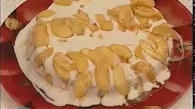 کیک با سس سیب و دارچین