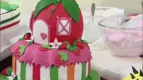 خانه مهر؛ آموزش تزیین کیک توسط مریم شیرزایی در شبکه جهانی جام جم