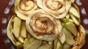 دسر رمضان- تهیه رول سیب و  دارچین-شیرینی ماه رمضان