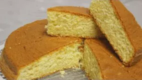 کیک پزی- کیک ساده و اسفنجی