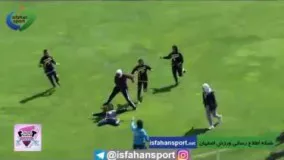 صحنه زیبای گل سارا قمی در مسابقات لیگ برتر فوتبال زنان ایران
