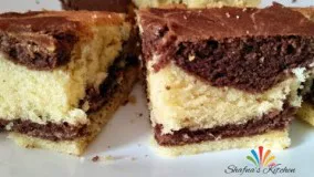کیک پزی-تهیه کیک اسفنجی دو رنگ - لذیذ
