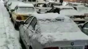 برف سقز و زمینگیر شدن خودروها