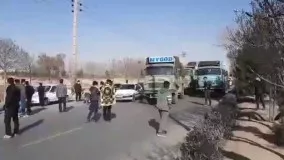 هواداران سپاهان خیابان روبروی ورزشگاه را بستند