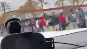 گزارش یک ایرانی از هجوم مردم به مراکز خرید کالیفرنیا