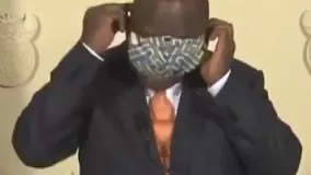 درگیری رئیس جمهور آفریقای‌جنوبی با ماسک!