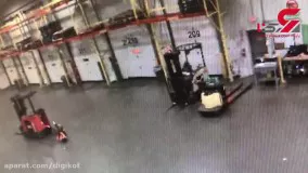 خودکشی عجیب کارگر مست در انبار فروشگاه