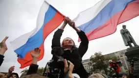 حضور عجیب مقامات کشورهای اروپایی در تظاهرات خیابانی روسیه
