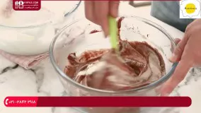 آموزش شیرینی پزی - طرز تهیه چیز کیک شکلاتی با آلبالو