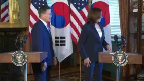اقدام جنجالی هریس در دیدار با رئیس‌جمهور کره جنوبی