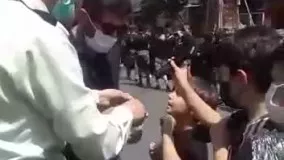 پخش ماسک توسط پلیس در تهران در ظهر عاشورا