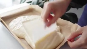 آموزش کیک رول سوئیسی با پنیر خامه ای