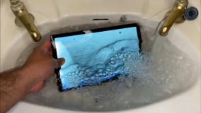 تست مقاومت در برابر آب تبلت Samsung Galaxy Tab A8
