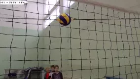 والیبال به کودکان-آموزش والیبال-نحوه ضربه زدن و حمله