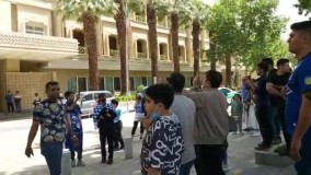 ترانه‌ خوانی دختران استقلالی در اصفهان