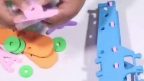 بارگذاری ویدیو اسباب بازی فکری و ساختنی هواپیمای ملخدار