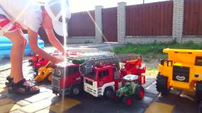 برنامه کودک الکس / بازی با تراکتور و کامیون حیوانات