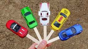 برنامه کودک ماشین بازی - ماشین های رنگارنگ پارکینگ
