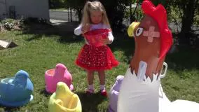 ماجراهای دیانا و روما - بازی با مرغ و خروس ها در مزرعه