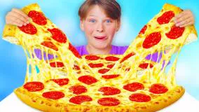 برنامه کودک آدریانا - چالش خوردن پیتزا