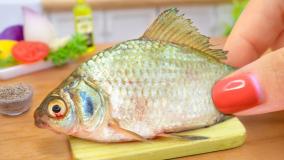 آشپزی مینیاتوری - ماهی سرخ شده مینیاتوری